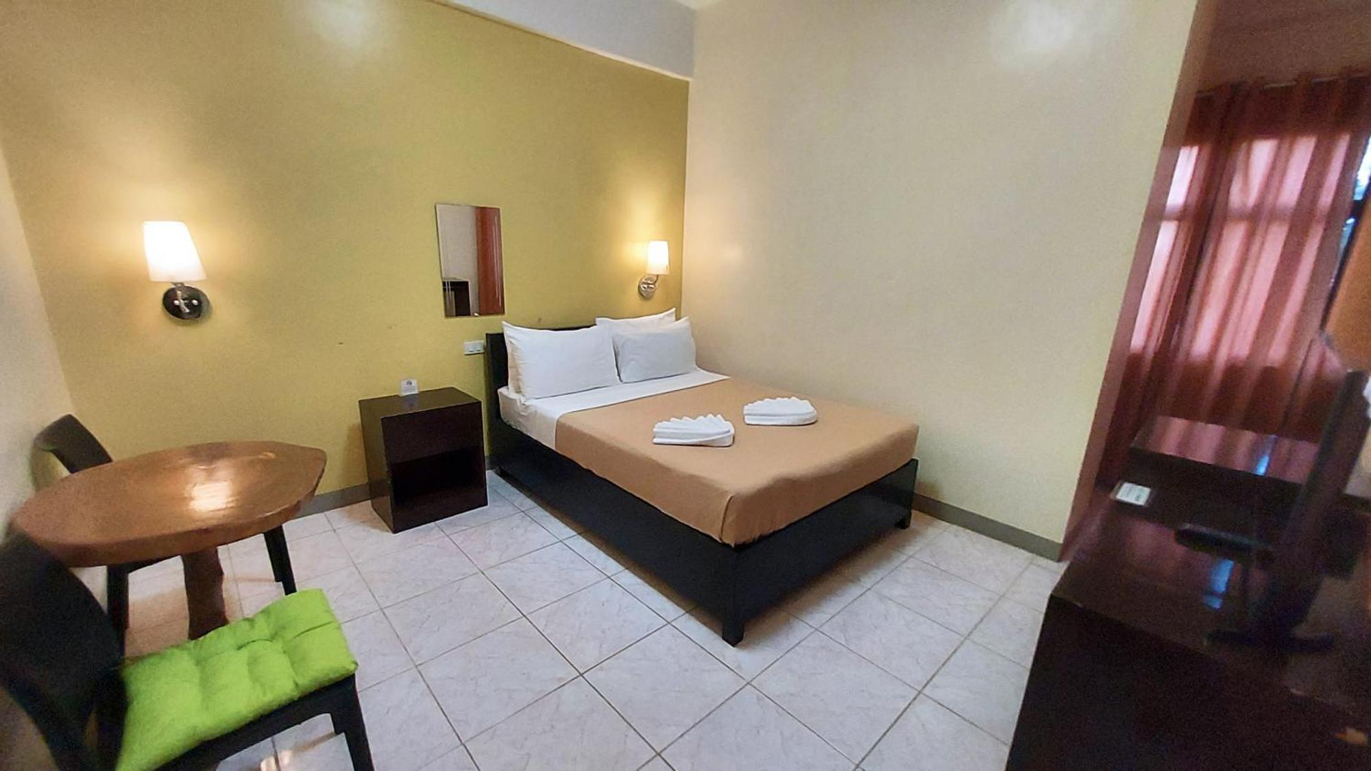 Coron Vista Lodge Bilik gambar
